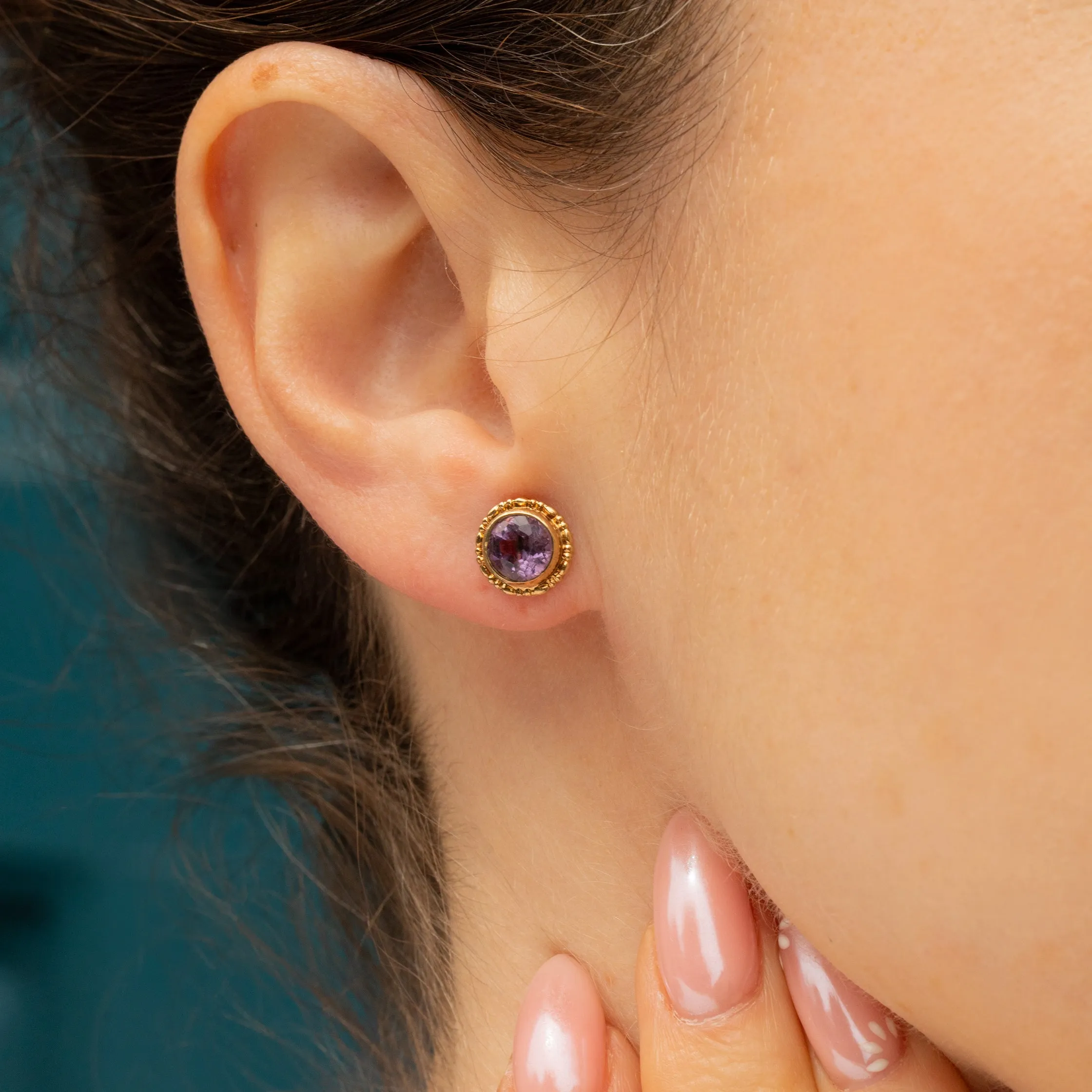 9ct Gold Amethyst Stud Earrings