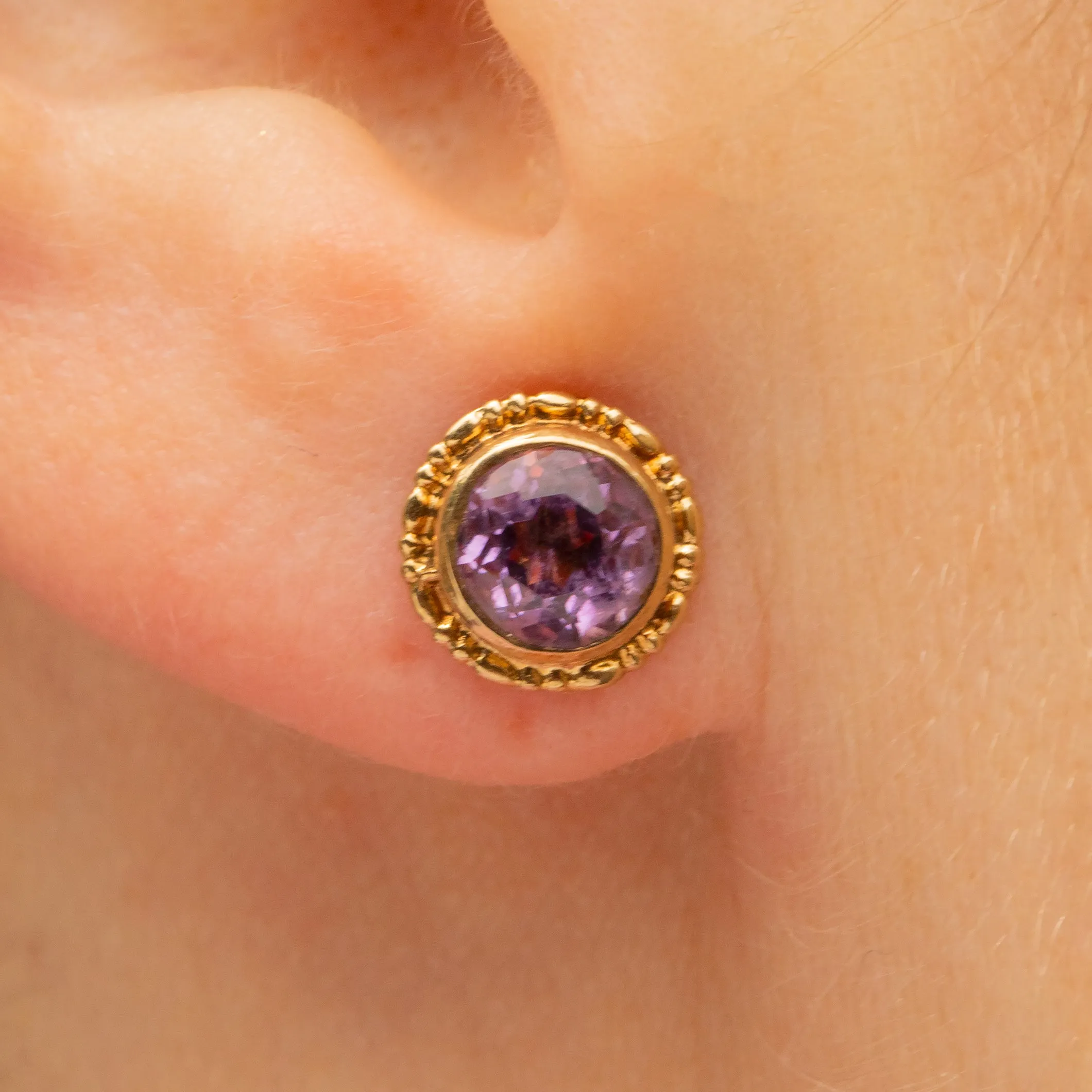 9ct Gold Amethyst Stud Earrings