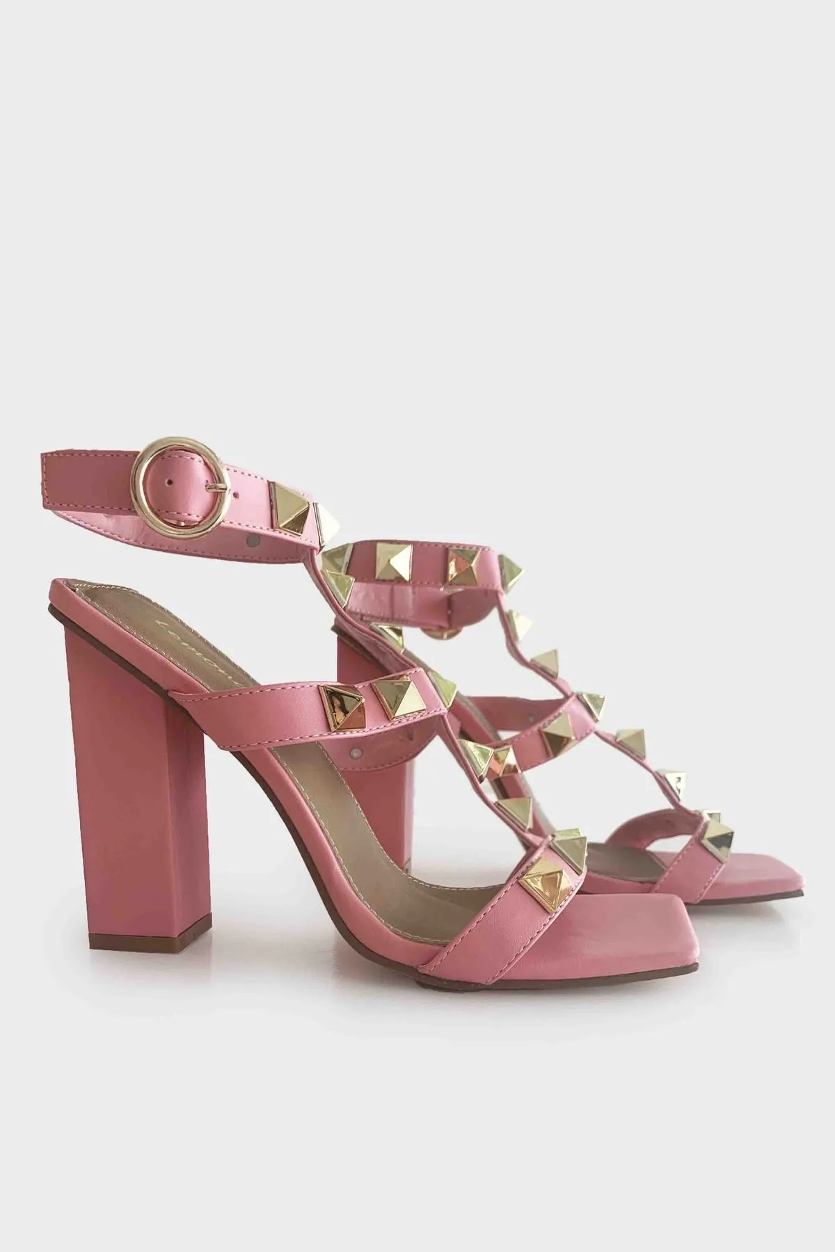 All Eyes On You Rockstud Heels Sandals Pink