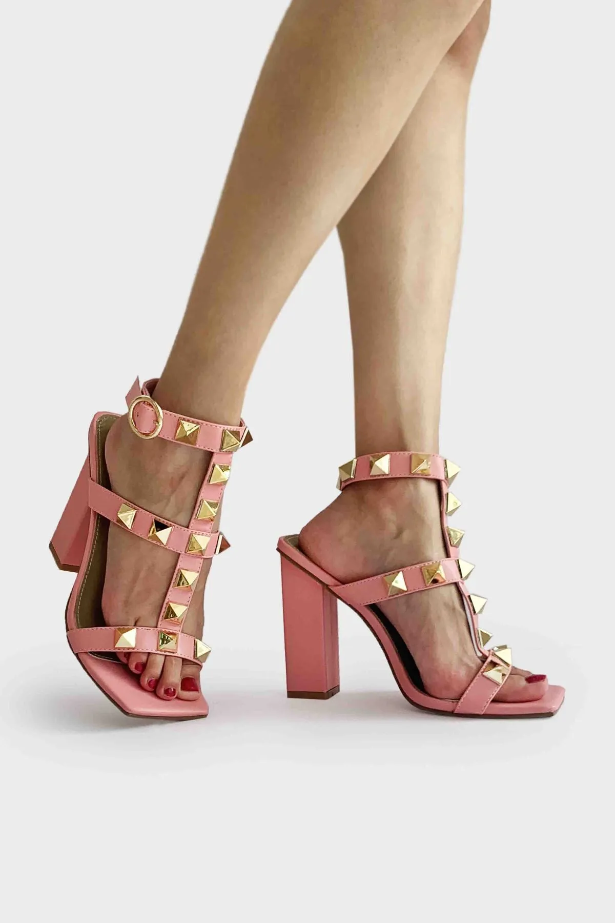 All Eyes On You Rockstud Heels Sandals Pink