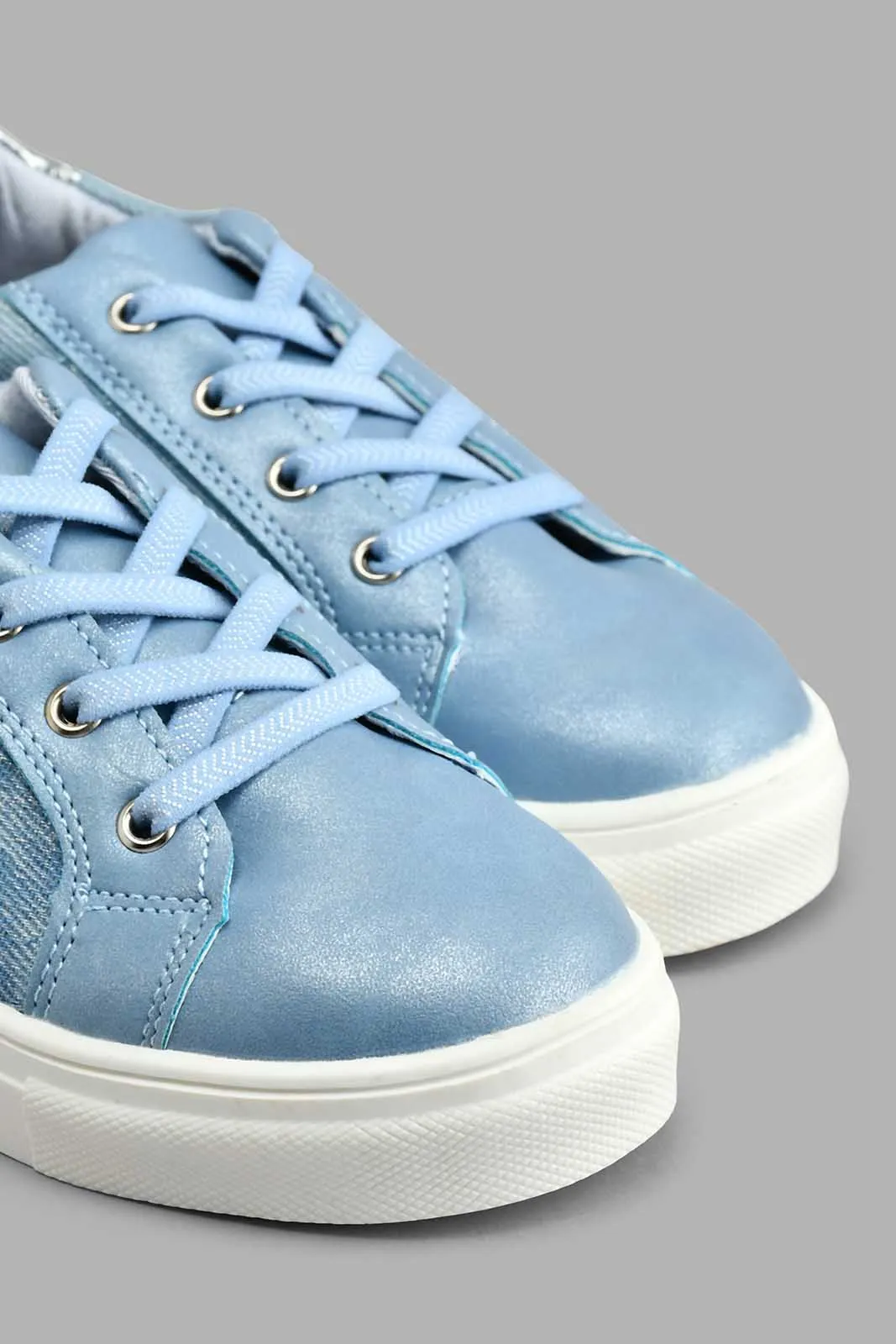 Blue Star Trim Sneaker