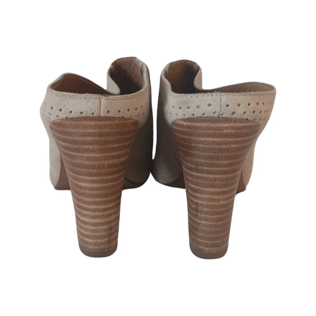 Franco Sarto Flora 2 Beige Perforated Peep Toe Sandals