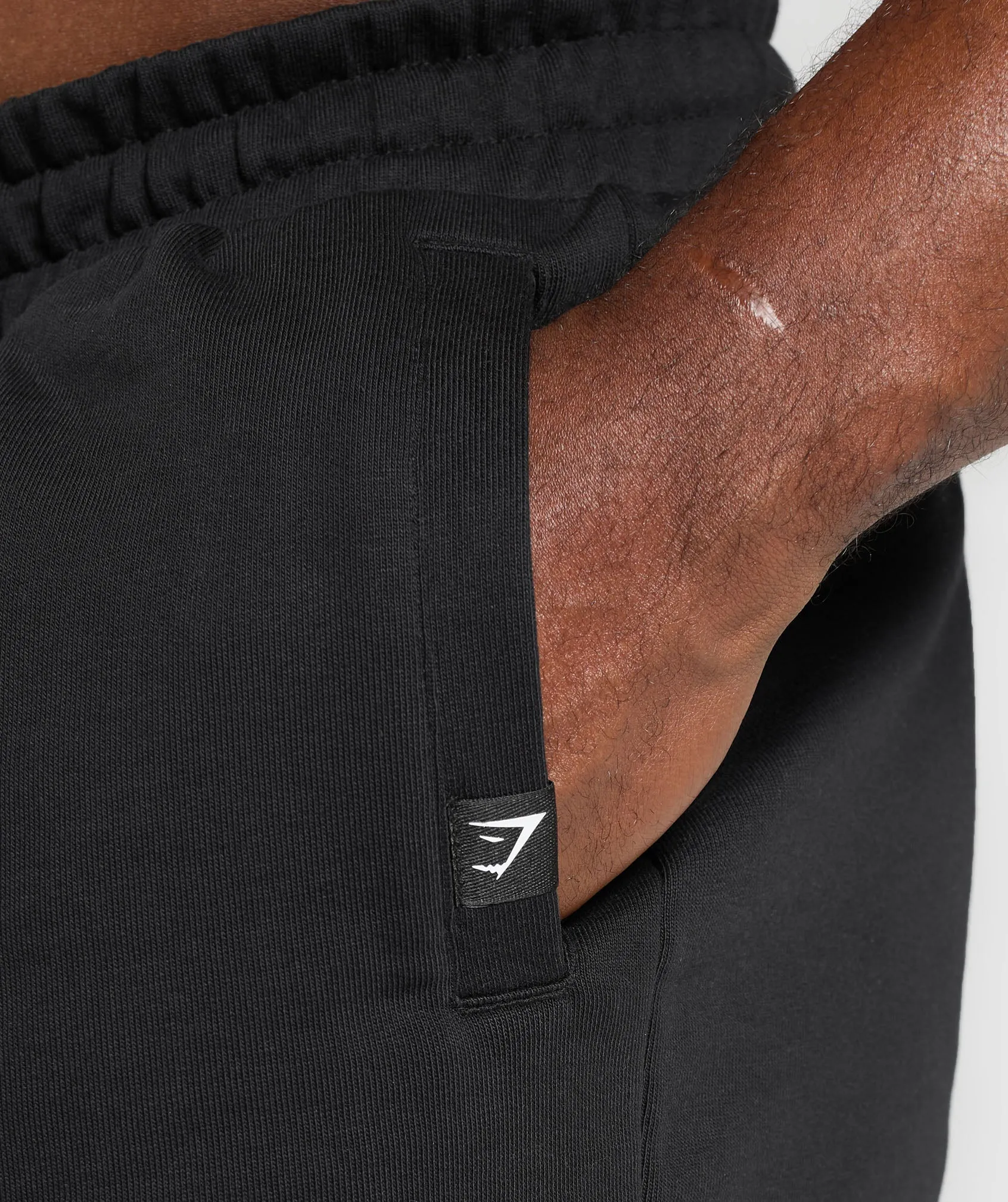 Gymshark Trophy Graphic Shorts - Black