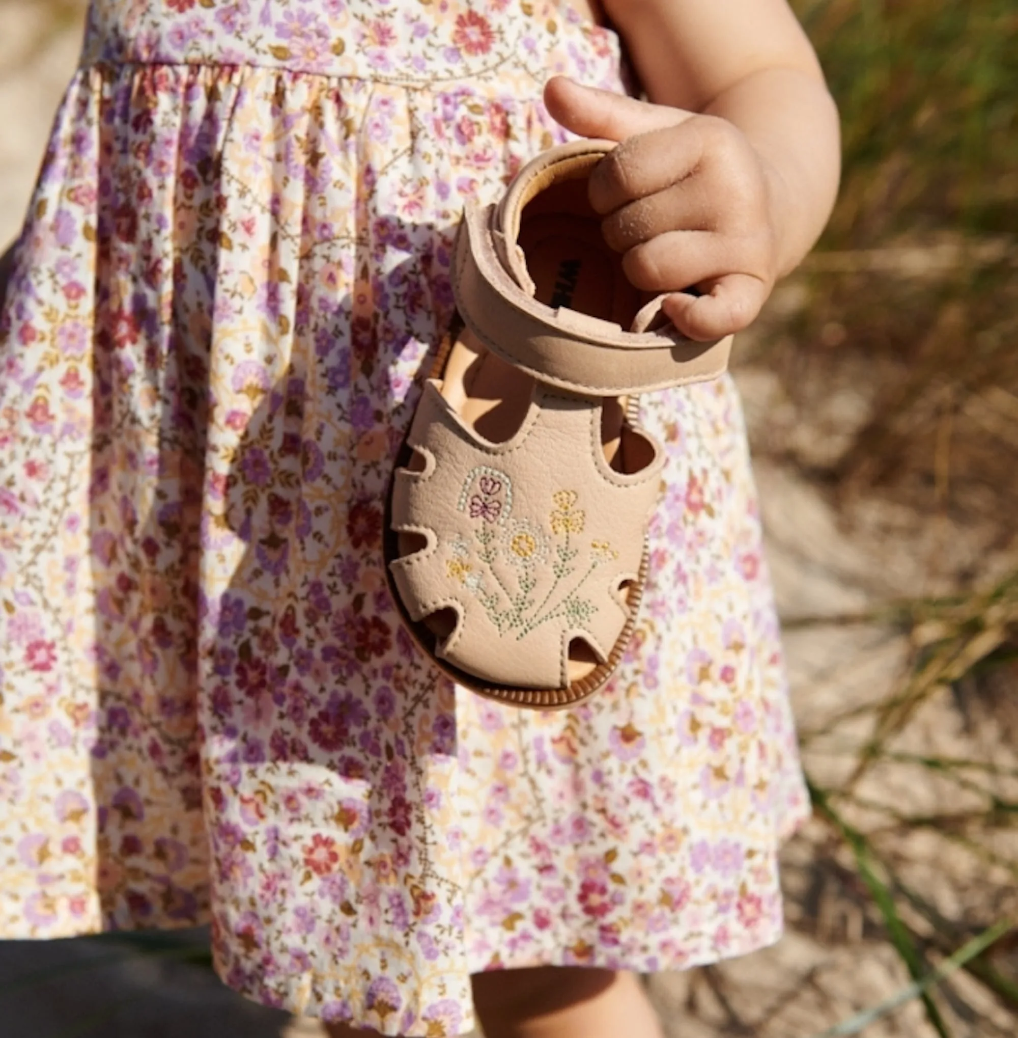 Sandal Lowe - beige rose
