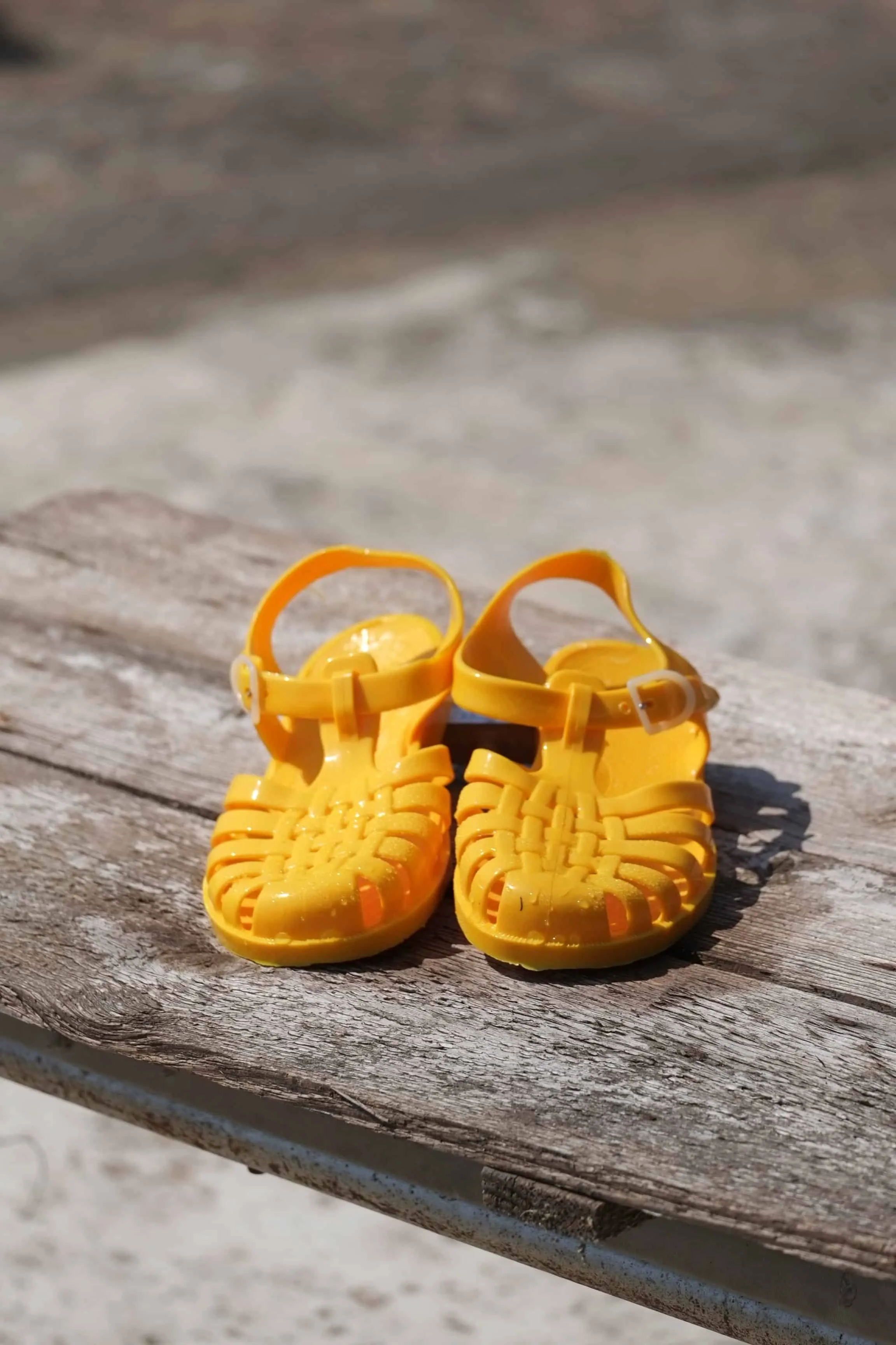 SARAIZIENNE 80's Jelly Sandals