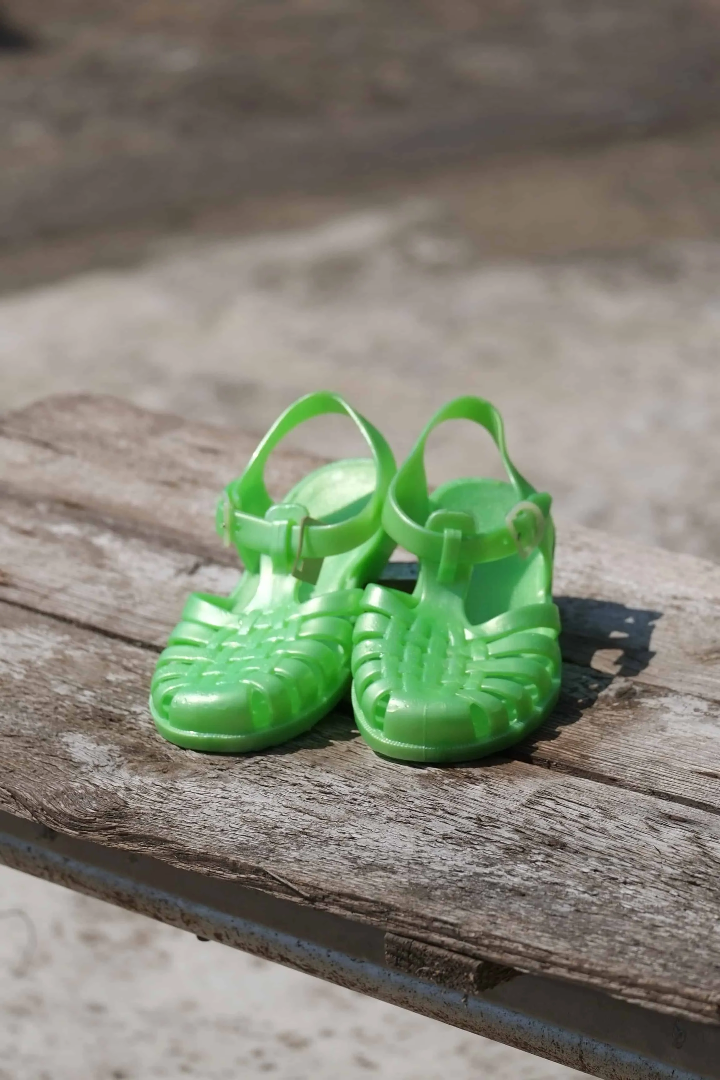 SARAIZIENNE 80's Jelly Sandals