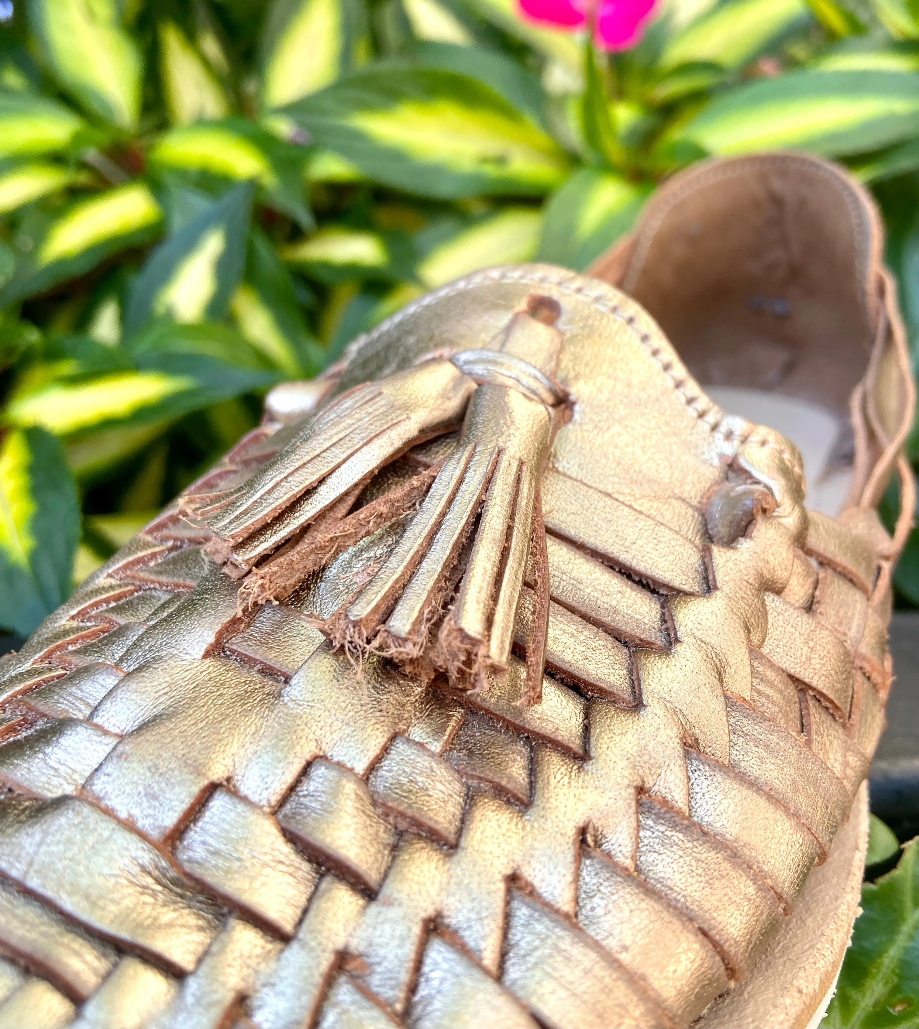 Women’s Mexican Huarache Sandals -- Gold
